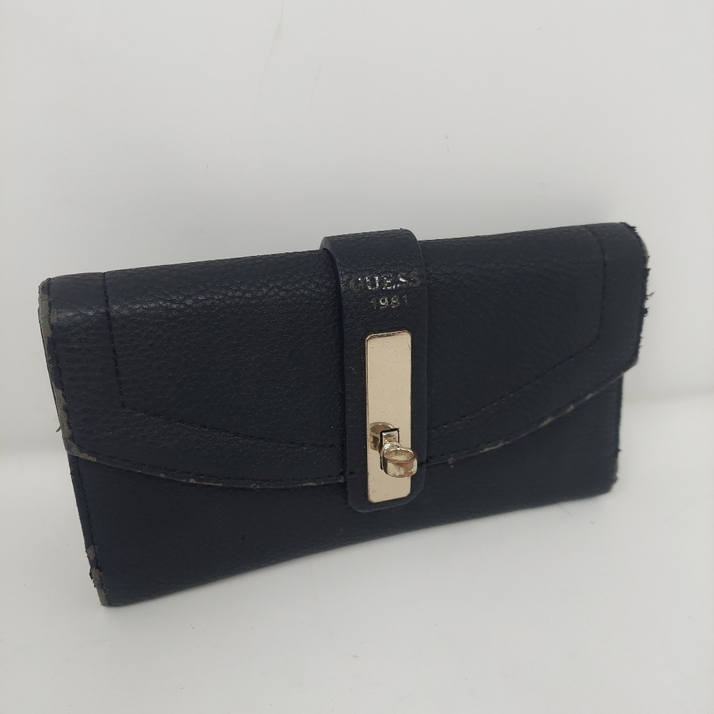 Guess Black Faux Leather Kingsley Trifold Snap Wallet Preppy Minimalist